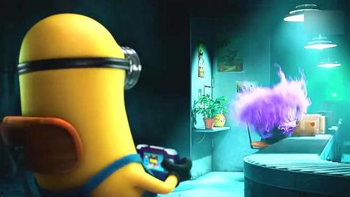 小黄人下跪吃瓜,揭秘娱乐圈幕后真相